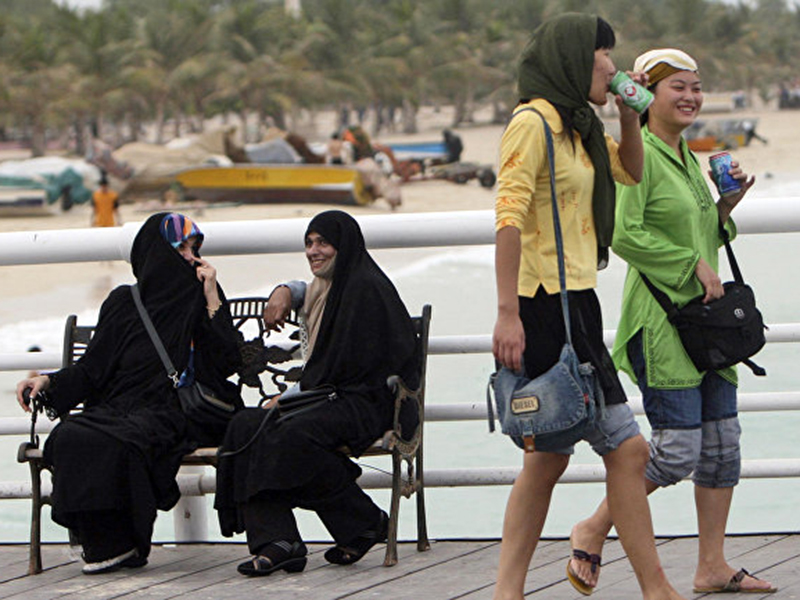 Как одеваться в Шардже туристам, как одеваться женщинам