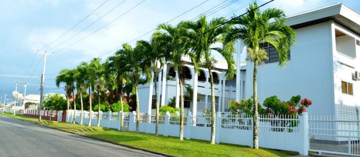 Отели Суринам