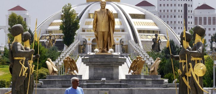 памятники Туркменистана