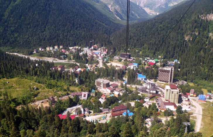 Где находится Домбай курорт
