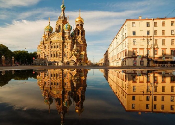 Туристические путешествия с услугами русскоязычных гидов