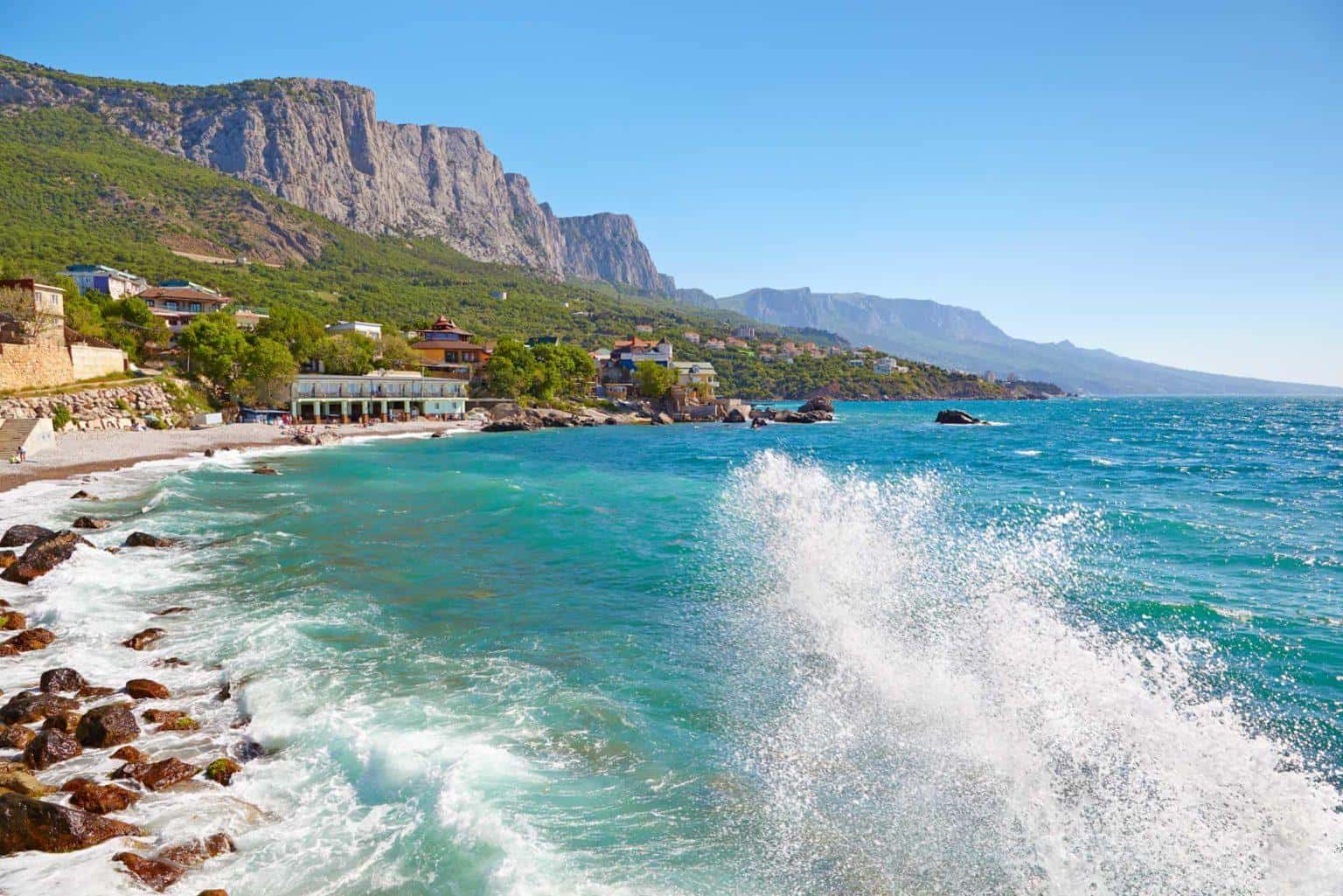 Отдых в Крыму 🌊: особенности курортных зон 🌴
