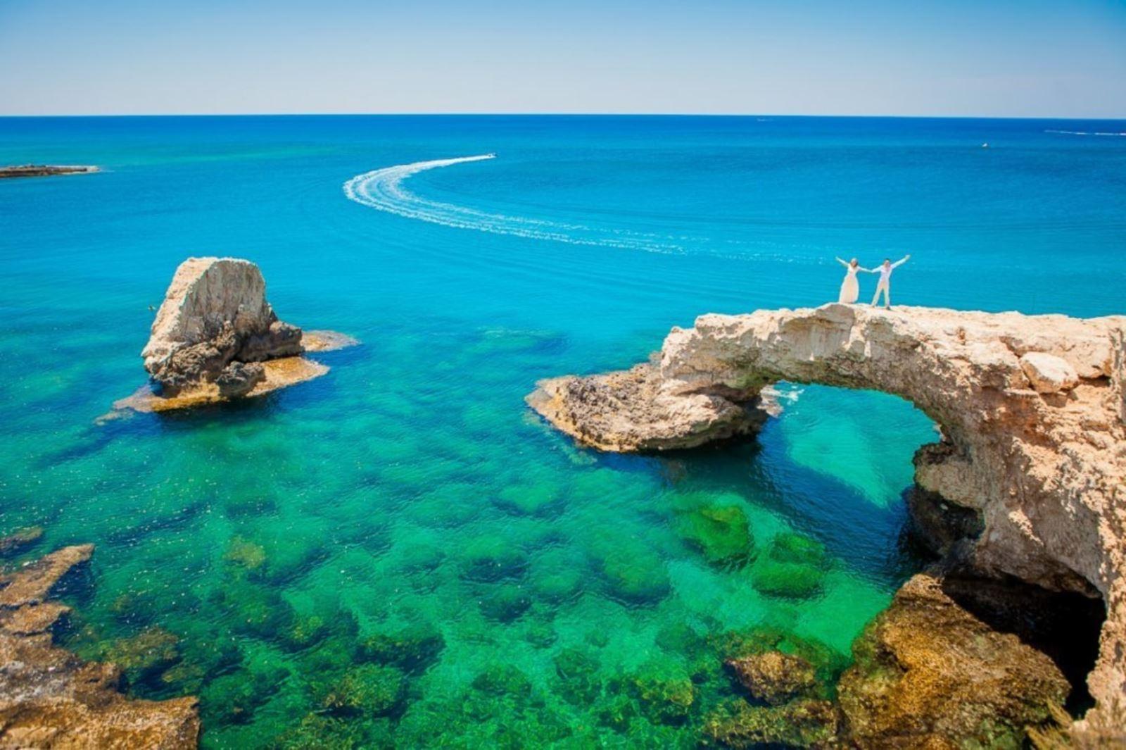 Какое море на Кипре