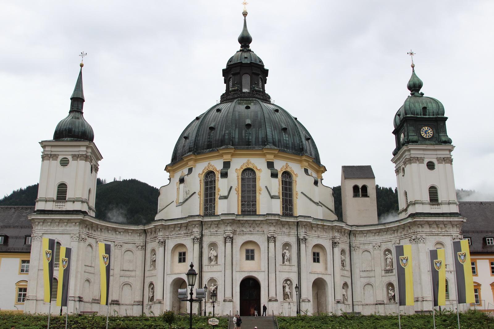 Фото монастыря в Баварии