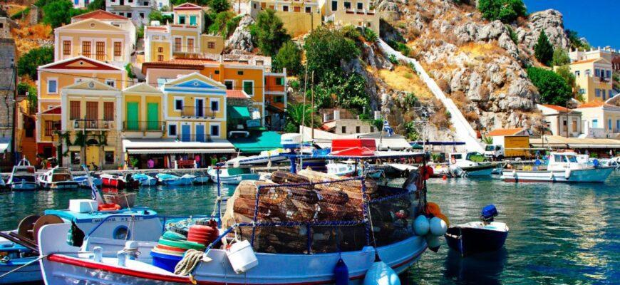 Посетителей на греческих курортах становится больше