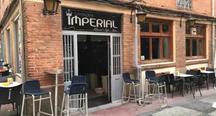 Наглость официантов бара Imperial в испанском городе Zamora