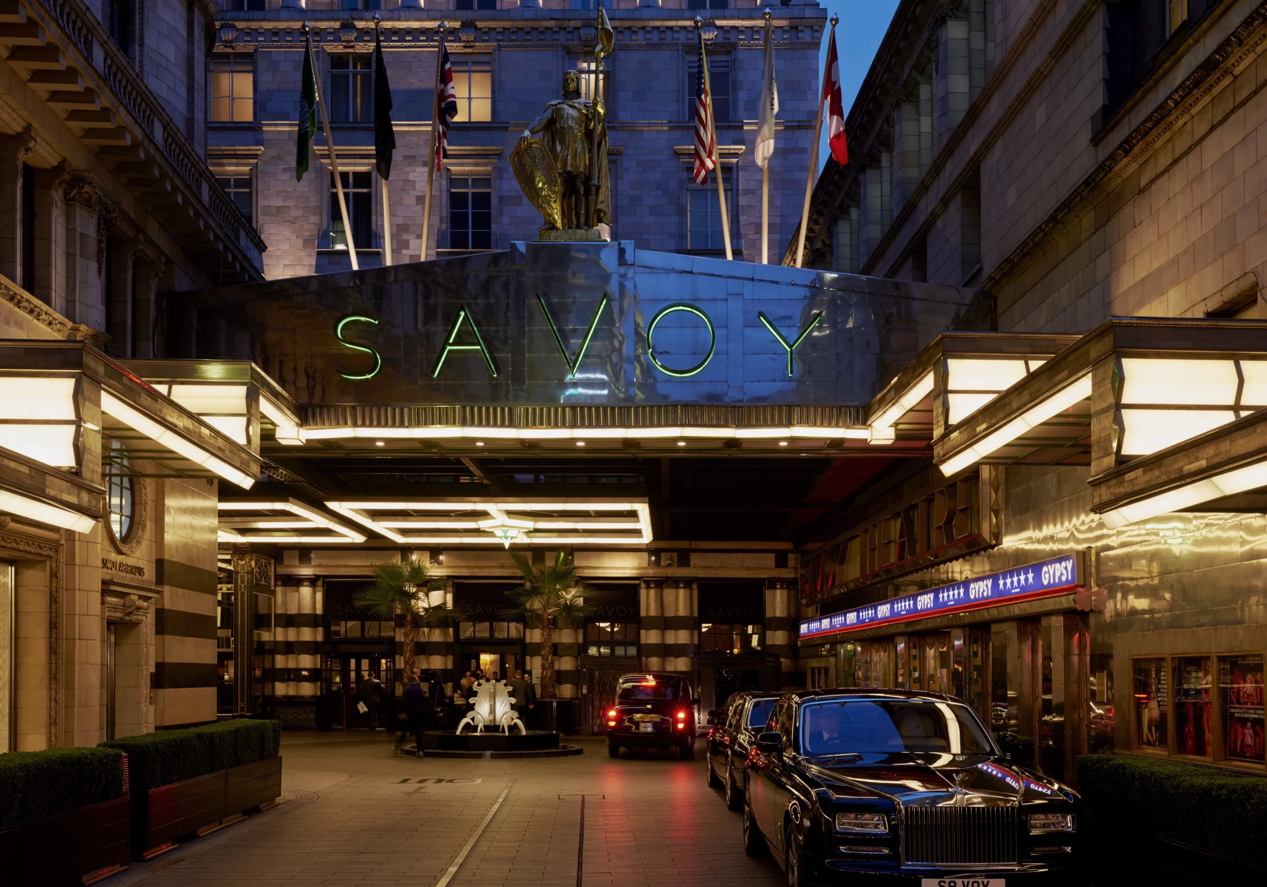Отель "The Savoy" в Лондоне, Великобритания
